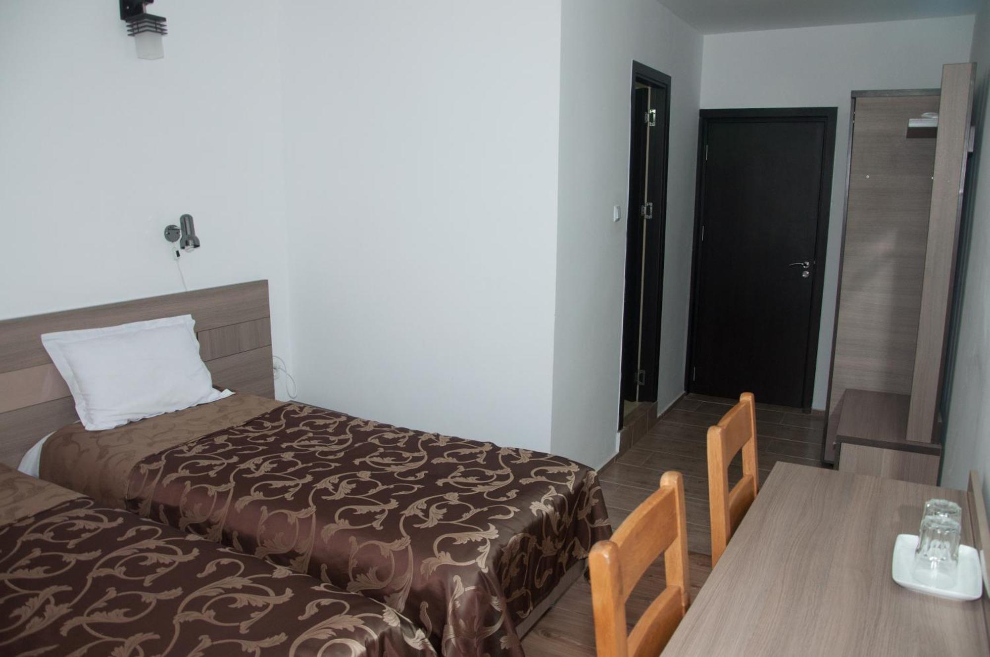 Hotel Popasul Iancului Corbii Mari Room photo