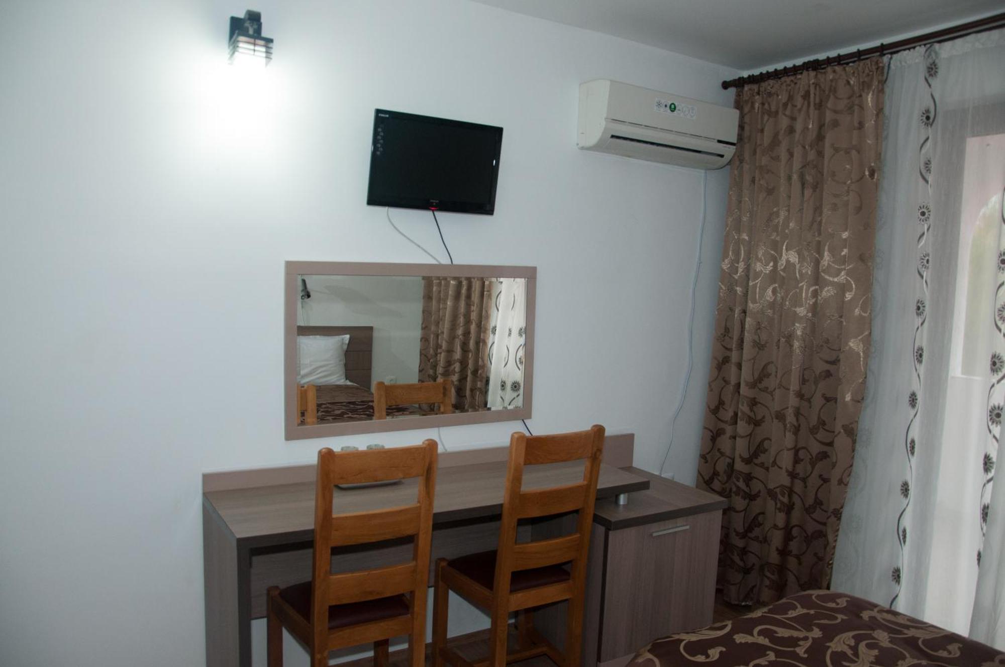Hotel Popasul Iancului Corbii Mari Room photo